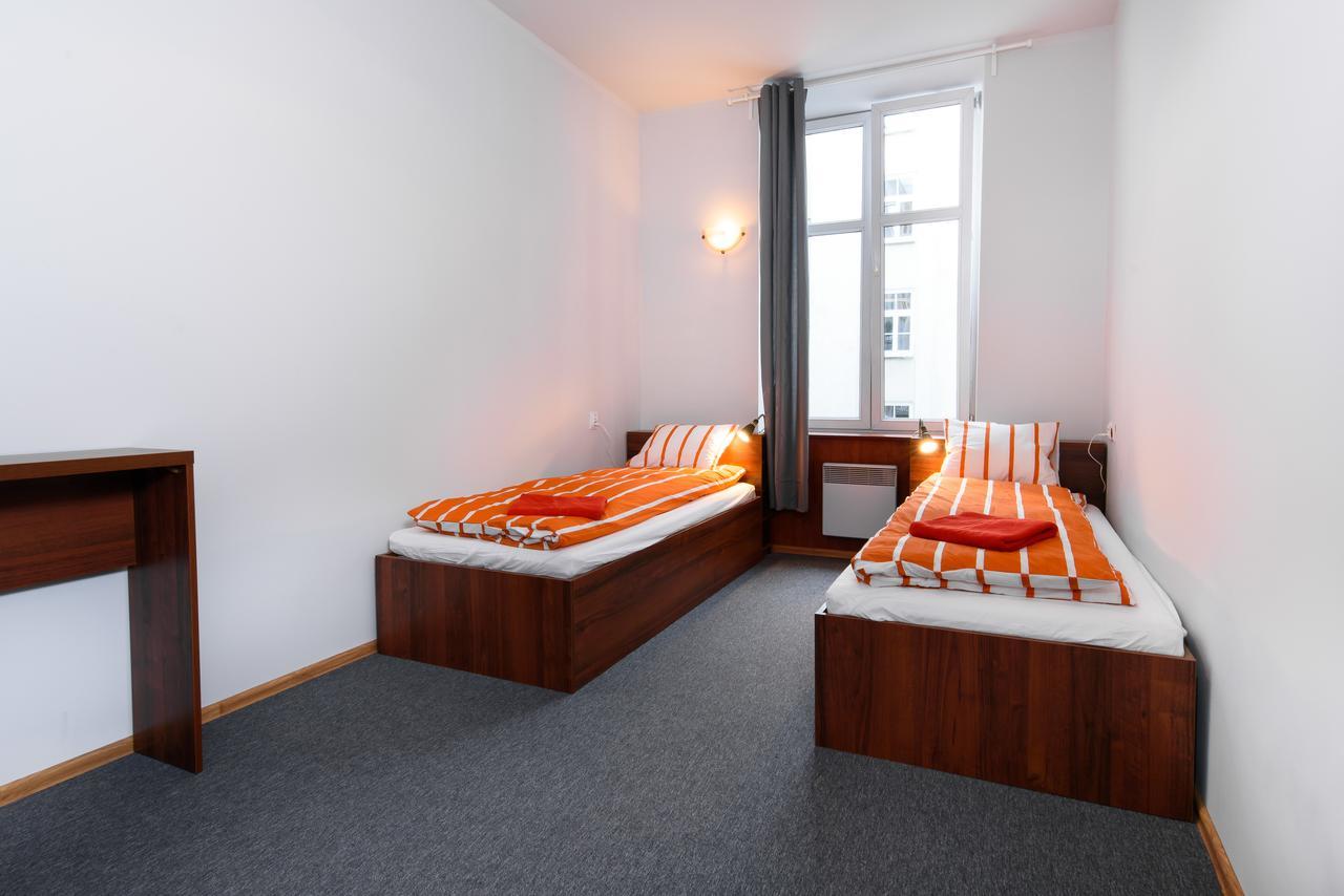 ורשה Constitution Square Rooms מראה חיצוני תמונה